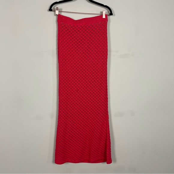 MESHKI GIULIANA KNIT MAXI SKIRT IN POMEGRANATE SIZE SMALL - Picture 12 of 13
